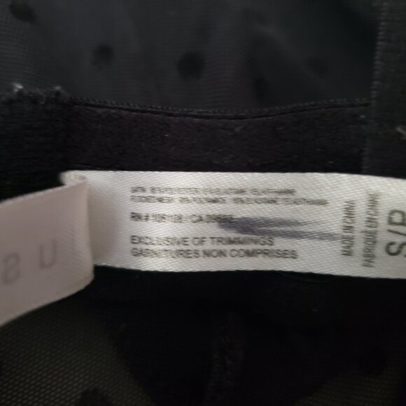 BLUSH Black with Red detailing lingerie - Size S - Picture 6 of 6